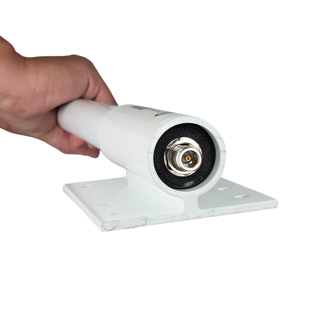 Connector at the bottom of the Omni Wifi Antenna