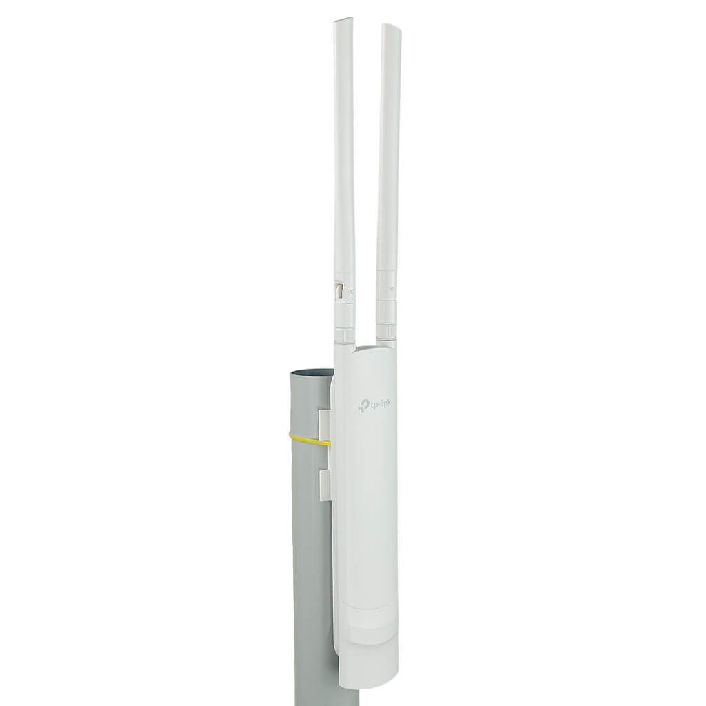 WiFi Extender Mounted to J Pole